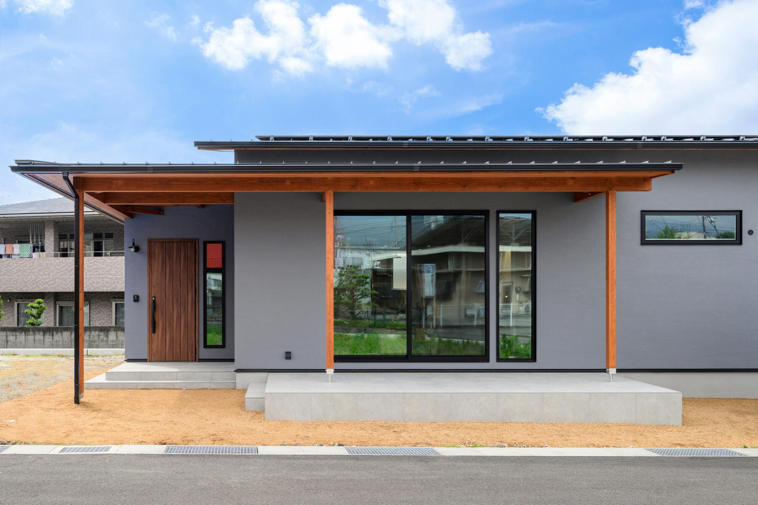 高天井リビングでおうち時間を楽しむ36坪の平屋